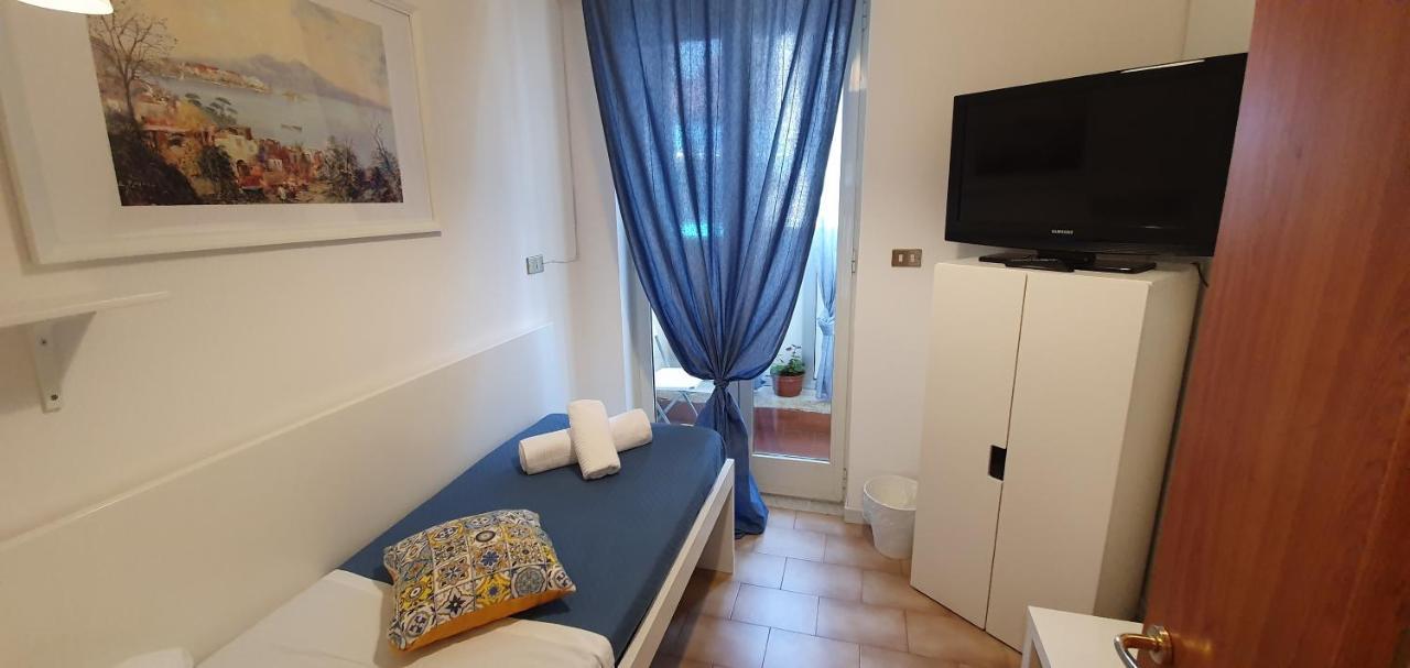 Il Balconcino Hotel Napoli Bagian luar foto
