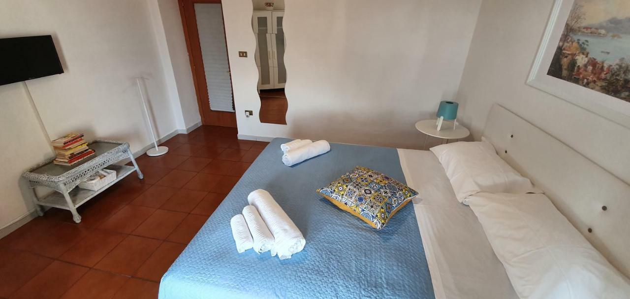 Il Balconcino Hotel Napoli Bagian luar foto